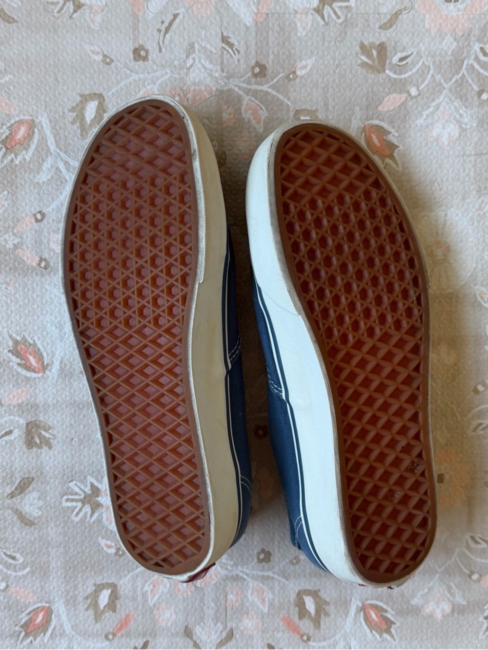 Vans Low-Top Canvas Sneakers in Navy and White - Picture 3 of 3